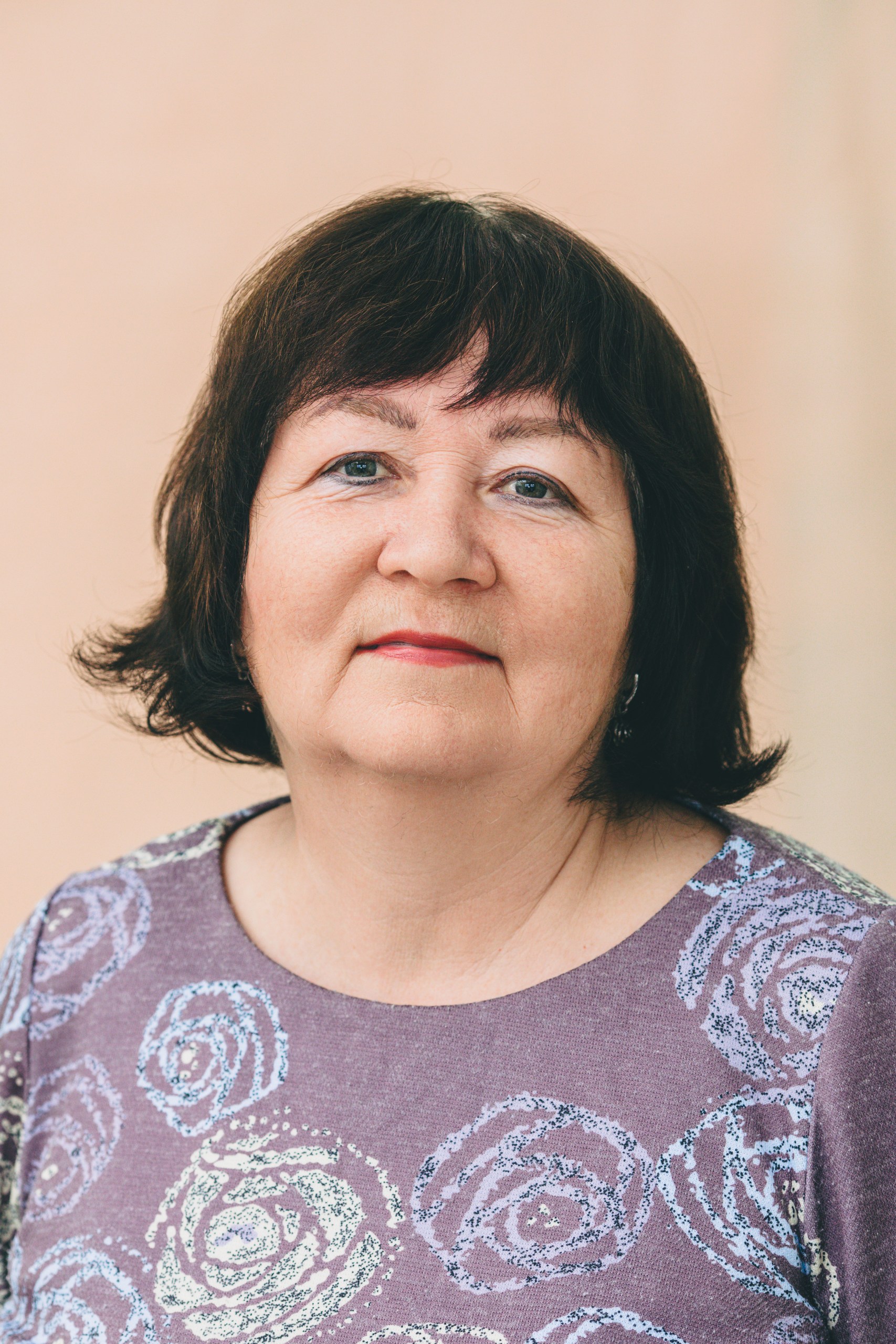 Густенева Людмила Васильевна.